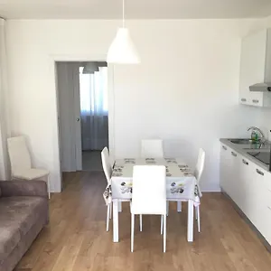 villa-de-mari.hotelslidodijesolo.com/